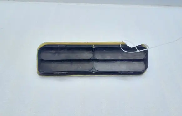 Mercedes-Benz E W212 Quarter panel pressure vent A2128300142