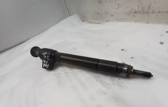 Fuel injector