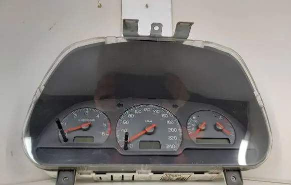 Volvo S40, V40 Speedometer (instrument cluster)