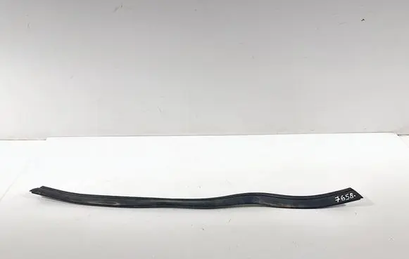 BMW 2 F46 Engine compartment rubber 