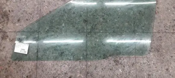Volvo S40, V40 Front door window glass four-door