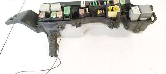 Toyota Corolla Verso AR10 Fuse box set 