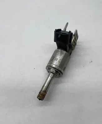 Lexus IS III XE30 Fuel injector 2325031120 06119 10Q25
