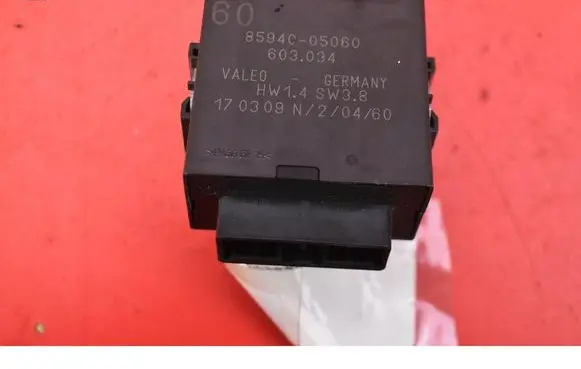 Toyota Avensis Verso Engine control unit/module ECU 85940-05060