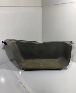 Front sill trim cover