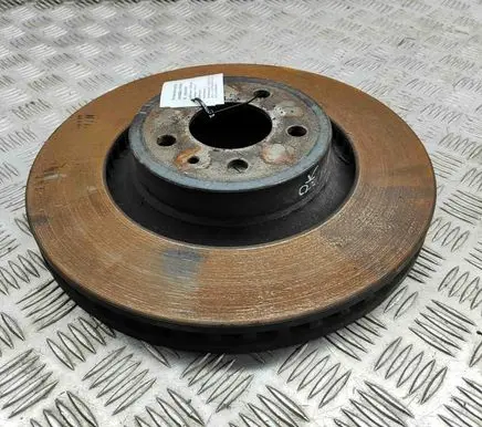 Ford Mustang VI Front brake disc KR3C1125FB