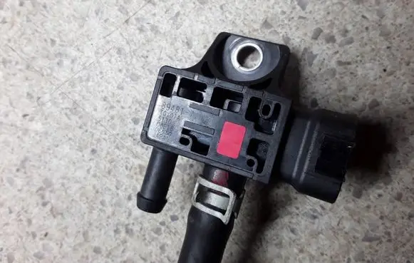 Toyota Land Cruiser (J150) Exhaust gas pressure sensor 8948171010