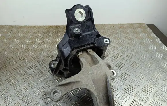 Honda CR-V Gearbox mount 