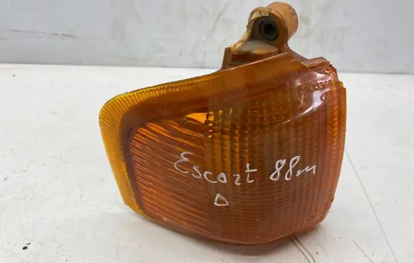 Ford Escort Front indicator light