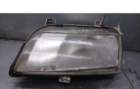 Volkswagen PASSAT B5 Front reflector 