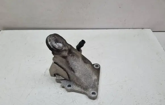 BMW 3 E46 Engine mounting bracket 6765964 22116765964