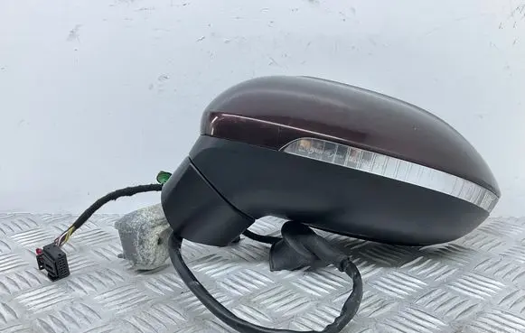 Volkswagen PASSAT B8 Front door electric wing mirror