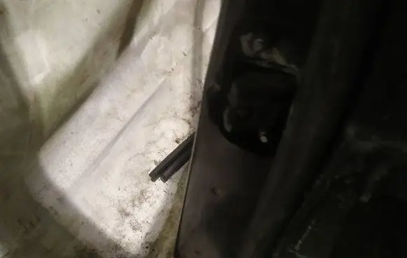 Volvo S80 Rear door check strap stopper 