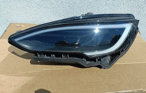 Tesla Model S Headlight/headlamp 156371300E