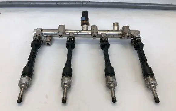 Mercedes-Benz GLA H247 Fuel injectors set A2820703900