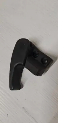 Engine bonnet (hood) release handle