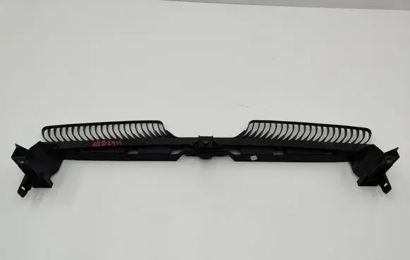 Volkswagen Tiguan Front bumper mounting bracket 5NA805705N