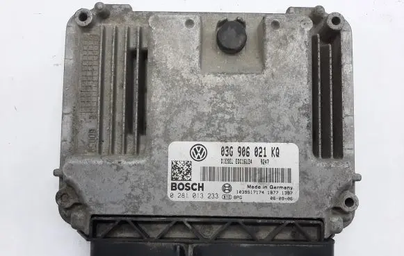 Volkswagen Golf Plus Engine control unit/module 03G906021KQ 0281013233