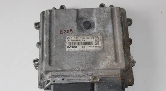 Mitsubishi Colt Engine control unit/module A6391500679 0281011841