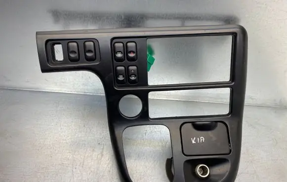 KIA Carnival Climate control/heater control trim 
