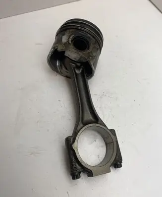 Volkswagen PASSAT B6 Piston with connecting rod 79L94