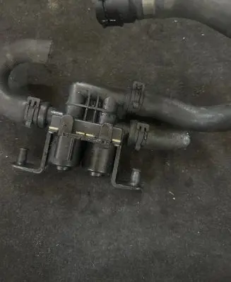 BMW 5 E60 E61 Coolant heater control valve 