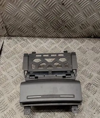 Ashtray (front)