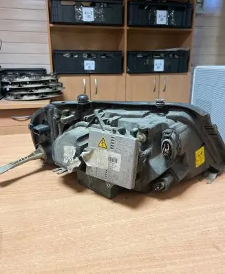 Volkswagen Sharan Headlight/headlamp 7M3941015T 0301182271