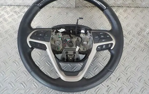 Jeep Grand Cherokee Steering wheel