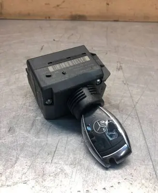 Mercedes-Benz E W211 Ignition lock 2115451708 33002210 2008466020619A