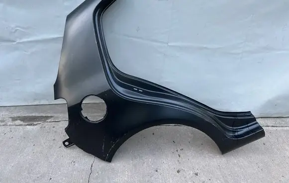 Volkswagen Golf VII Rear arch 