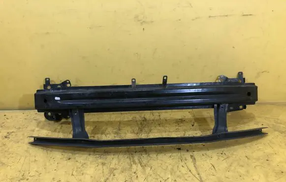 Volkswagen PASSAT B6 Front bumper support beam 