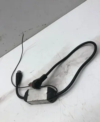 Volkswagen PASSAT B5.5 Radio antenna 