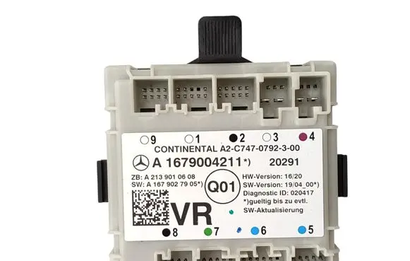 Mercedes-Benz C W205 Door control unit/module 1679004211 A1679004211 202511100947