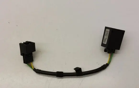 Audi A4 S4 B8 8K AUX in-socket connector 8K0035474B