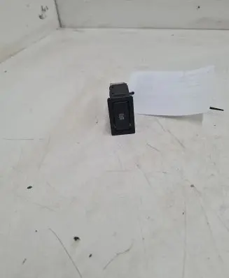 Toyota Avensis T250 Windscreen/window heater switch 153261