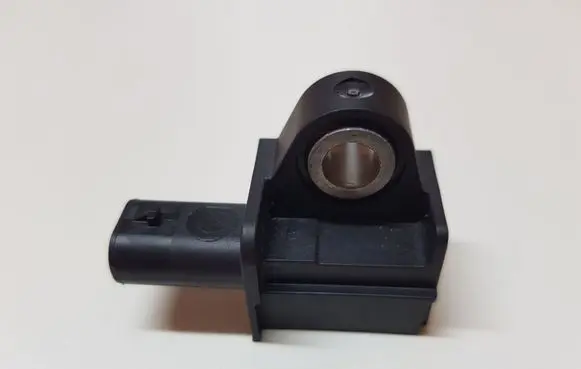 Chrysler Pacifica Airbag deployment crash/impact sensor 68185746AA