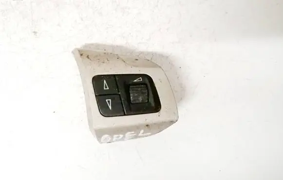 Opel Zafira B Steering wheel buttons/switches 13234174 88139805