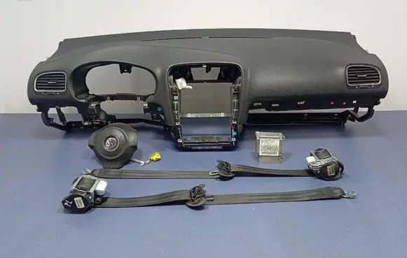 Volkswagen Golf Plus Dashboard 3KV5K1857181B