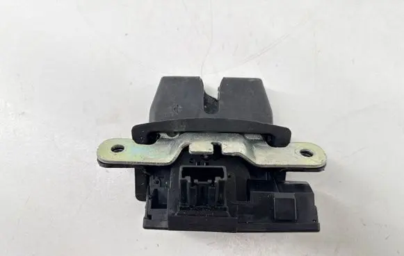Ford Fiesta Tailgate/trunk/boot lock/catch/latch 8A61A442A66BE