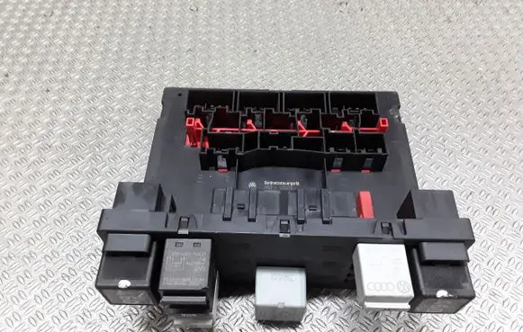 Volkswagen Golf V Comfort/convenience module 3C0937049AE