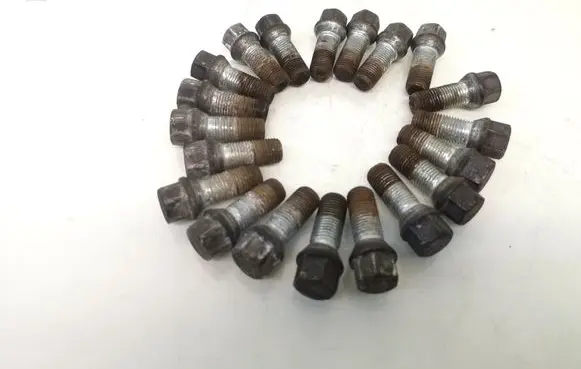 Volkswagen Jetta VI Nuts/bolts 