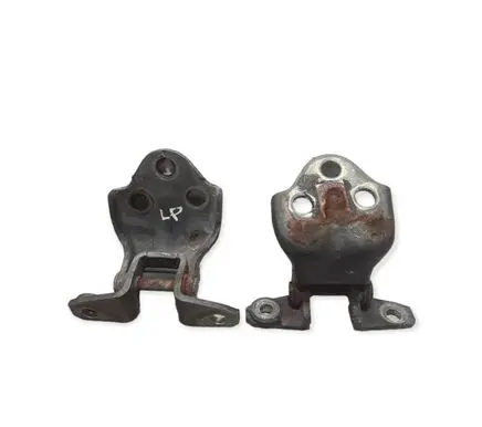 Mitsubishi Pajero Front door upper hinge