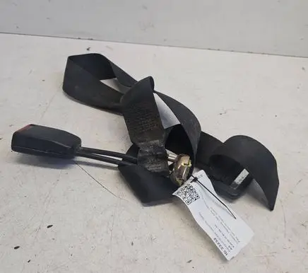 Middle seatbelt (rear)