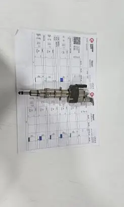 BMW 5 E60 E61 Fuel injector 7589048