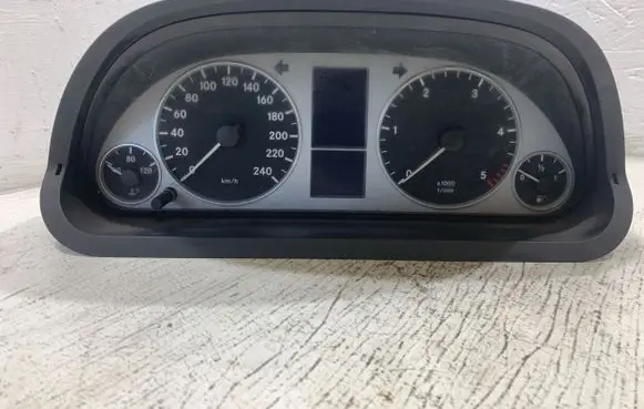 Mercedes-Benz B W245 Speedometer (instrument cluster) 1031098110 503213