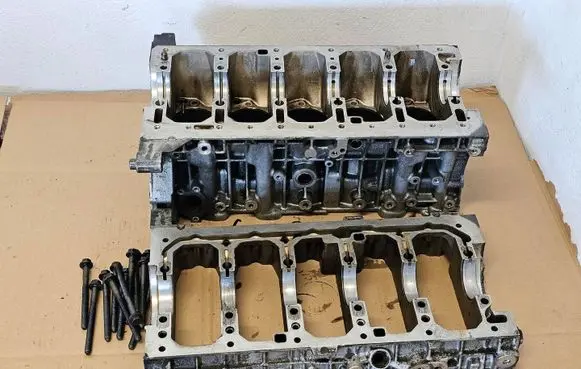 Volvo S80 Engine block 30677776