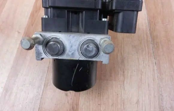 Mitsubishi Lancer X ABS Pump 4670A516