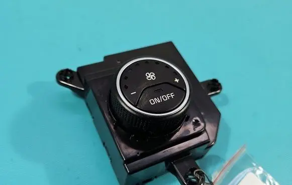 KIA Sorento Seat control switch 97983-C5000 IMPRK1504336