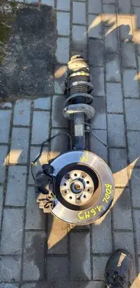 Fiat 500L Front wheel hub spindle knuckle 890996LG